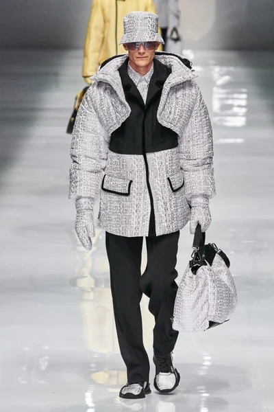 Look 52
